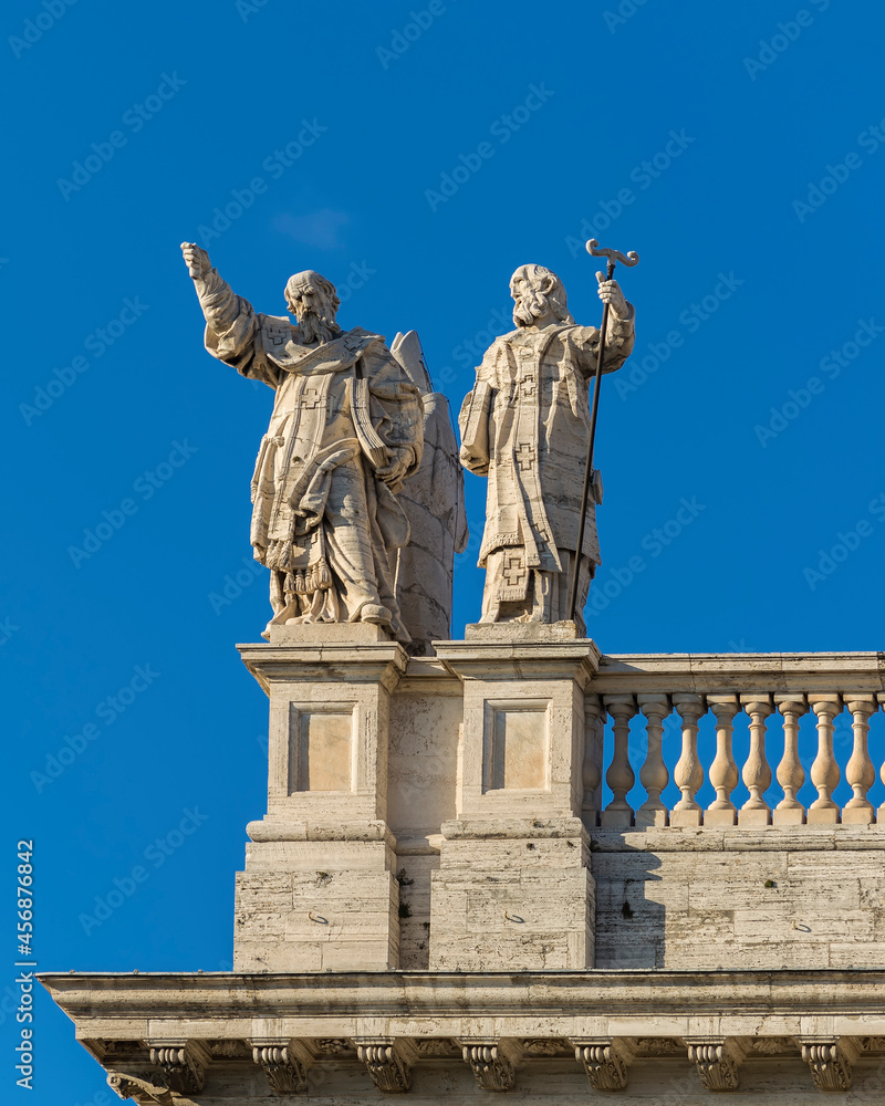 Statues on the roof of the Papal Archbasilica of St. John in Lateran (Basilica di San Giovanni in Laterano), Italy, Rome