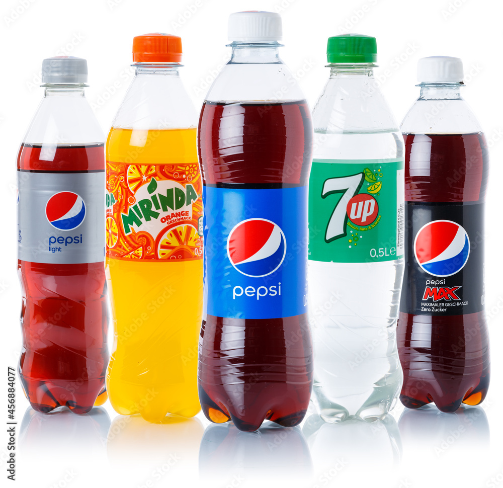 Pepsi Cola 7 up lemonade soft drinks in plastic bottles isolated Stock