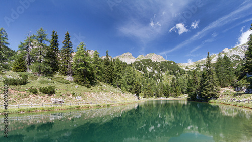 Fototapeta Naklejka Na Ścianę i Meble -  Bergsee in den Alpen im Rofangebirge