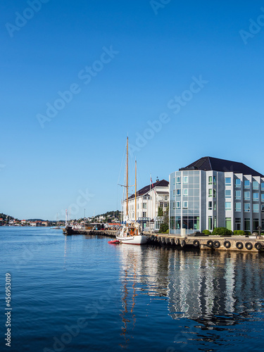 Blick auf die Stadt Arendal in Norwegen