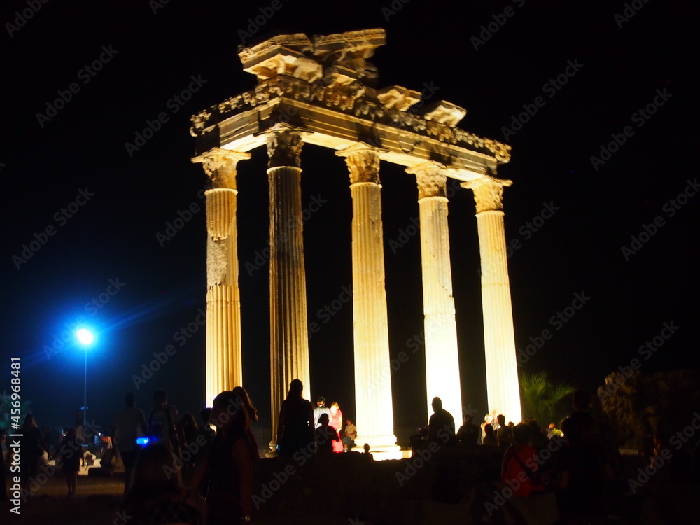 Fototapeta premium OLYMPUS DIGITAL CAMERA