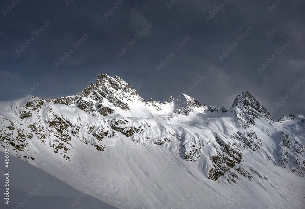 Fototapeta premium snow covered mountains