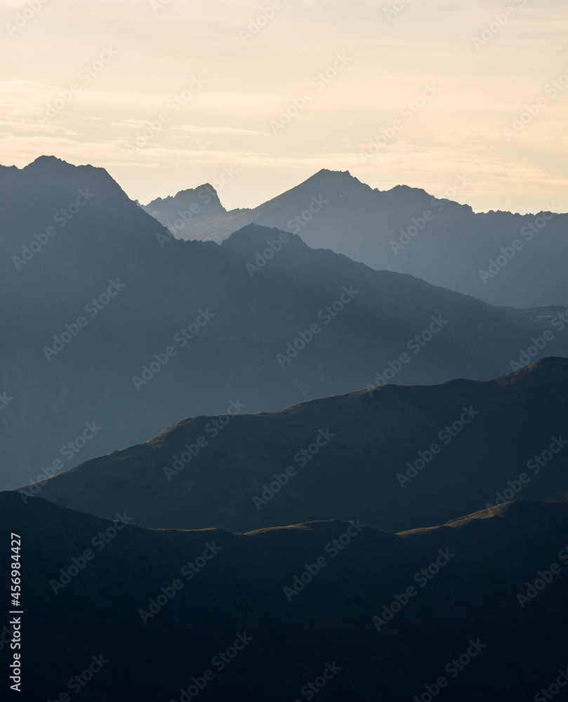 Obraz premium sunset in the mountains