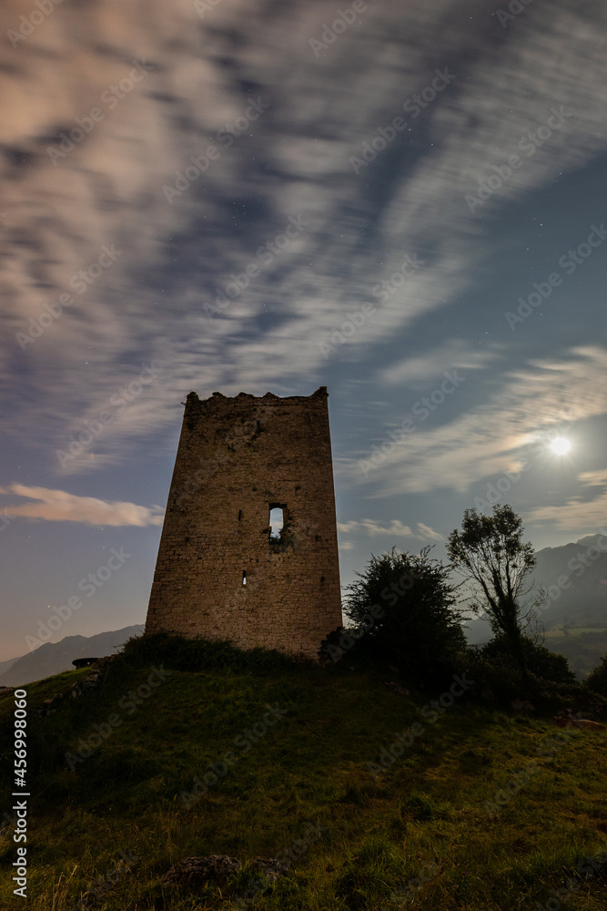 Torre de Peñerudes, receiving the sunset and the night with the moon! Torre de Peñerudes, receiving the sunset and the night with the moon!
