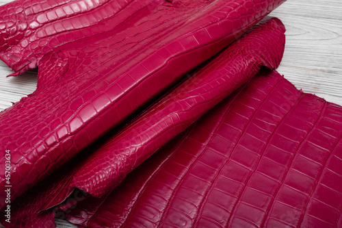 pink red alligator natural leather - material for handbags and shoes	
