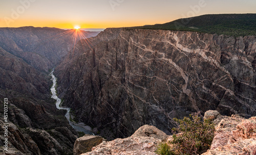 Cuadro en lienzo Dragon Point Overlook of Painted Wall, Black Canyon of the Gunnison