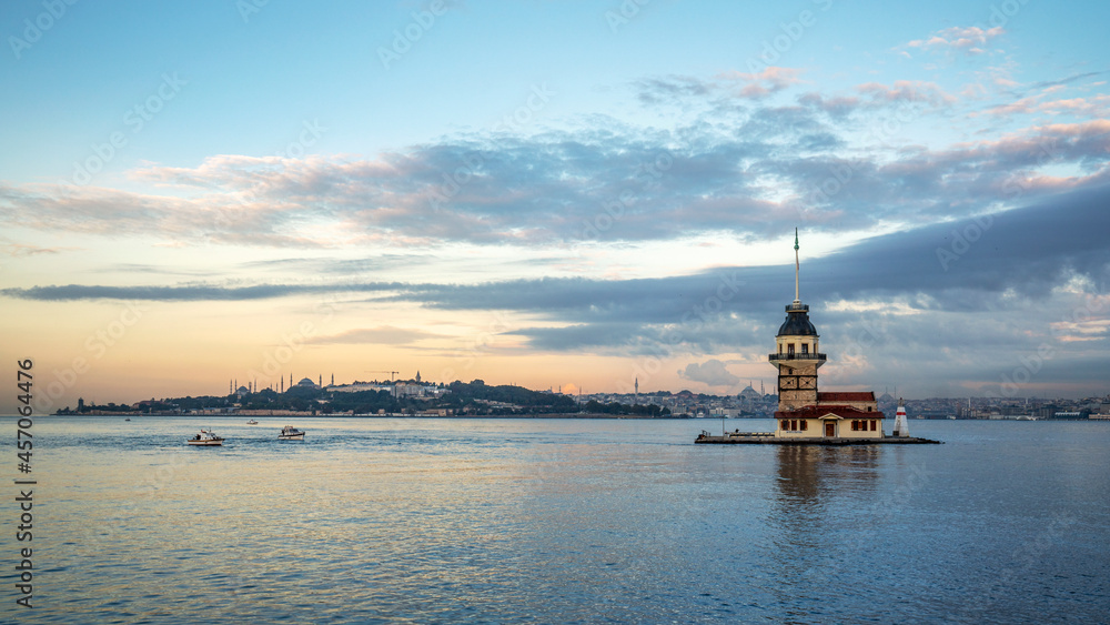 Photo frame taken at sunrise on the Maiden's Tower tour. Istanbul, Turkey.
Photo frame taken at sunrise on the Maiden's Tower tour. Istanbul, Turkey.