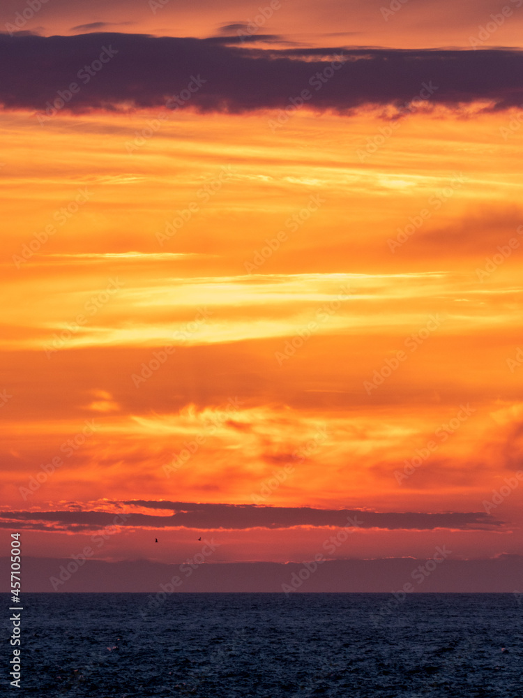 Fototapeta premium sunset over the sea