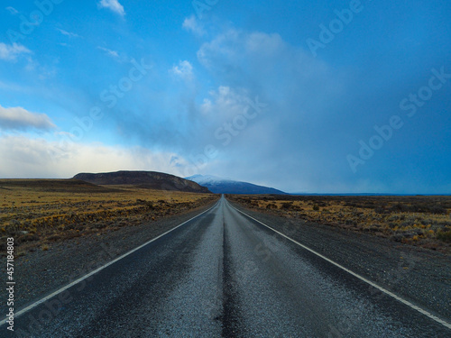 puerto piramides street