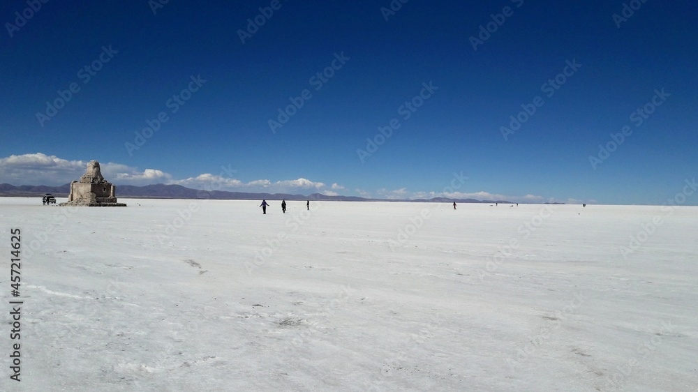landscape of uyuni salt flats in bolivia 