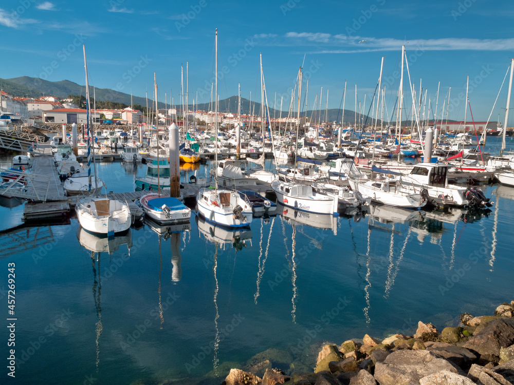 Puerto de Portosín en la Ría de Muros, Galicia