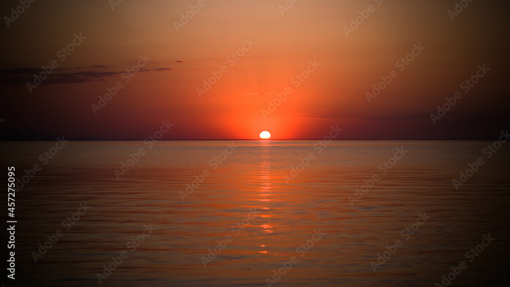 Obraz premium Sunset on the lake