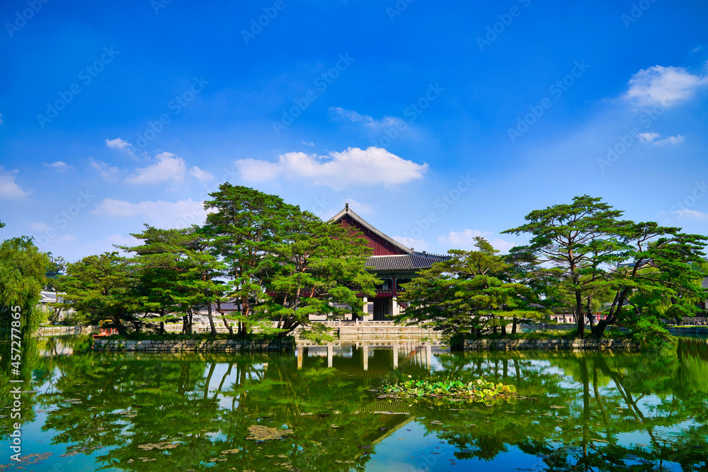 Korea's Joseon Dynasty Palace - Gyeonghoeru Pavilion