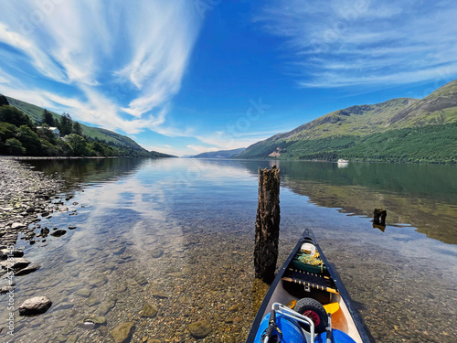Cuadro en lienzo Loch Oich, Scotland. Part of the Caledonian Canal