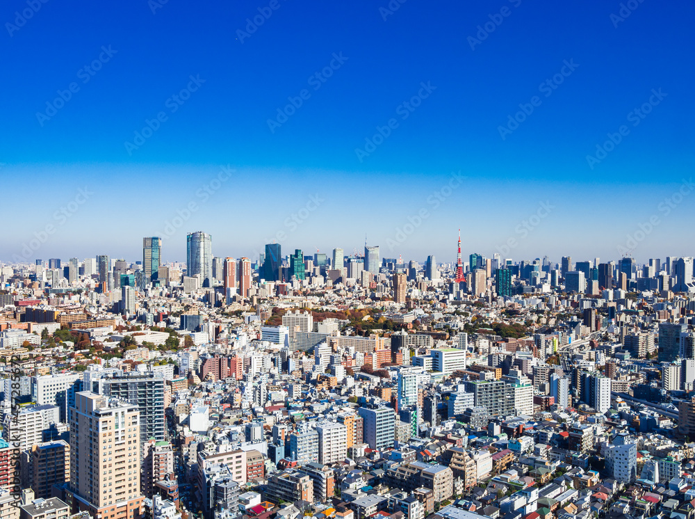 東京　青空と都市風景