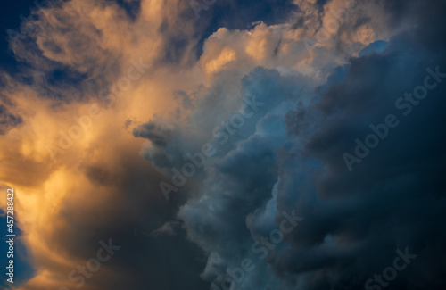 Chmury burzowe © Przemysław