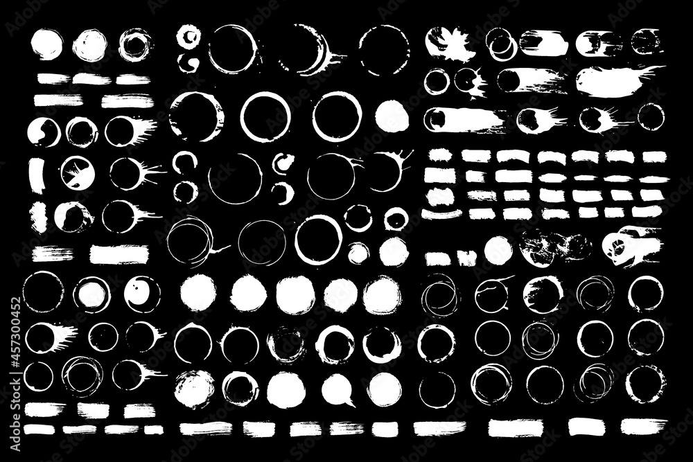 Obraz premium Vector set of grunge circle brush strokes.