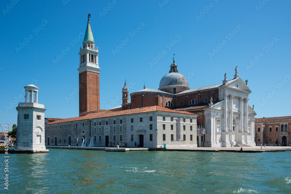 Faro y Basílica de San Giorgio Maggiore en Venecia