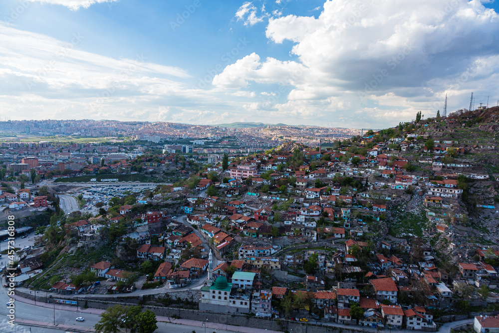 トルコ　首都アンカラの旧市街の丘の上に建つアンカラ城の城壁から望むパノラマ風景
