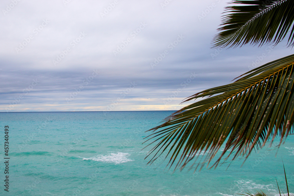 Naklejka premium view ocean in cuba varadero