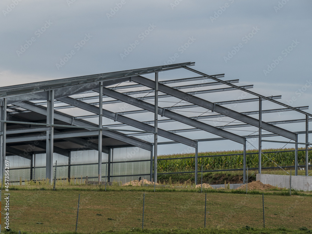 Neubau einer landwirtschaftlichen Lagerhalle Neubau einer landwirtschaftlichen Lagerhalle