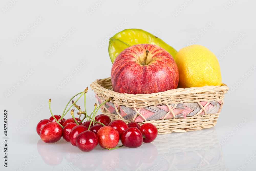 Fresh fruit Fresh fruit
