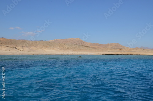 sea and mountains