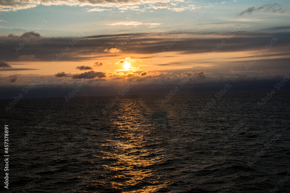 Sonnenaufgang AIDA Meer