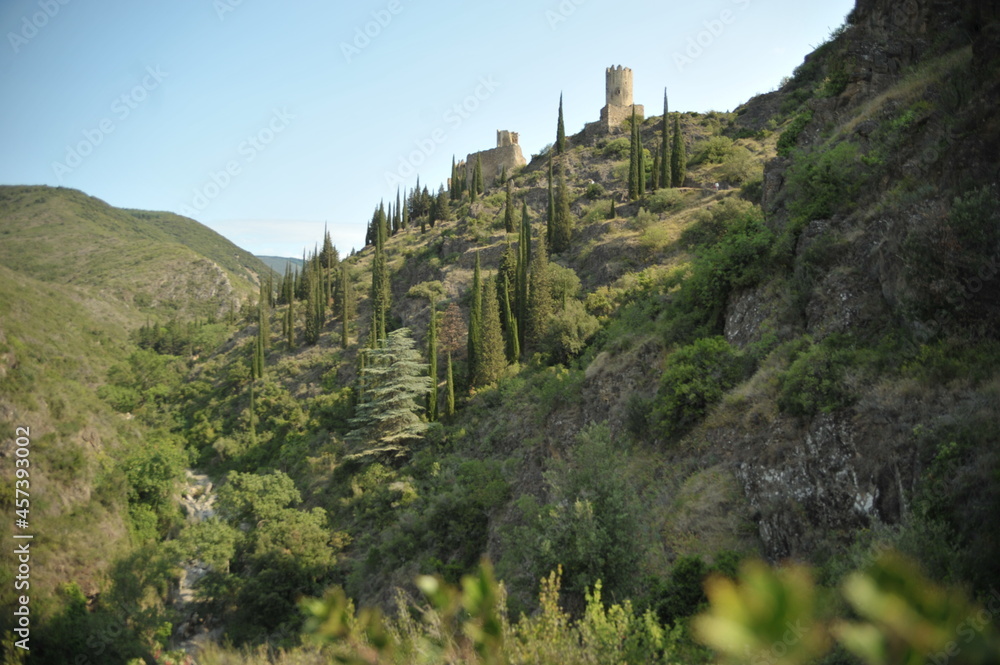 Fototapeta premium ballade en pays cathare pres de carcassonne dans le sud de la france 11 a limousis et lastours dans l'Aude