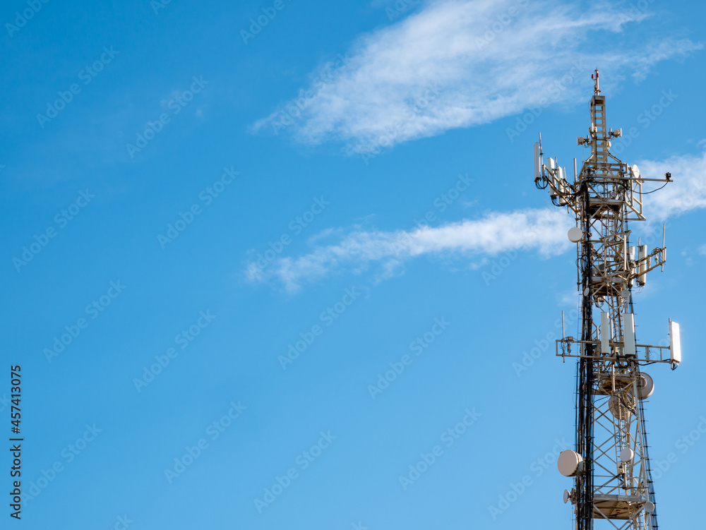 Obraz premium communication tower antenna or 3G 4G network