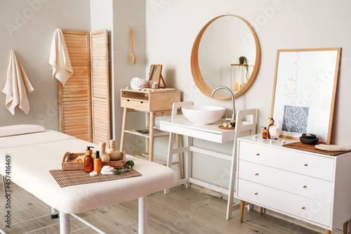 Interior of modern spa salon © Pixel-Shot