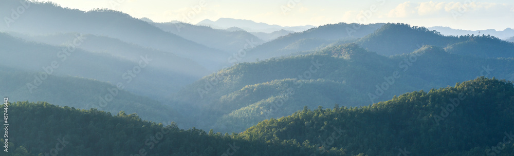 Pictures of beautiful mountain views and morning fog. Pictures of beautiful mountain views and morning fog.