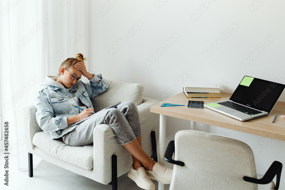 A teenage student back to school