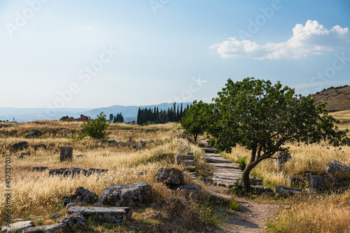 トルコ ヒエラポリス・パムッカレのヒエラポリス遺跡