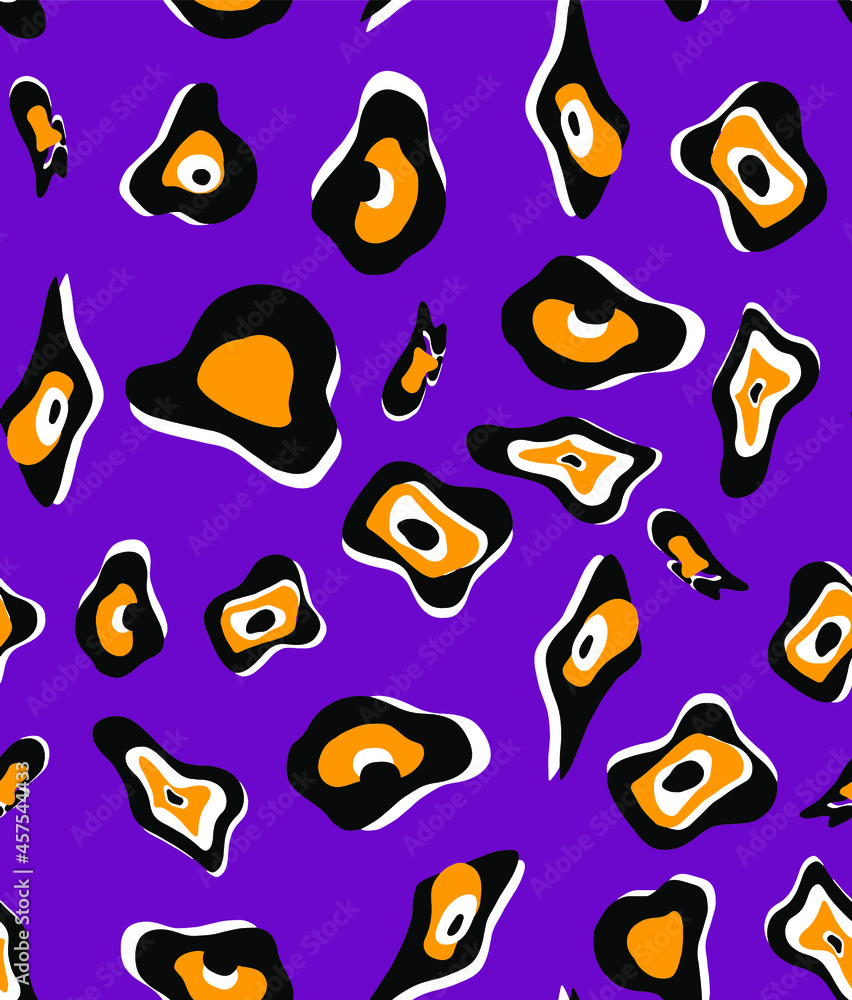 Naklejka premium Abstract Hand Drawing Large Geometric Evil Eye Bead Shaped Leopard Skin Seamless Vector Pattern Isolated Royal Blue Background