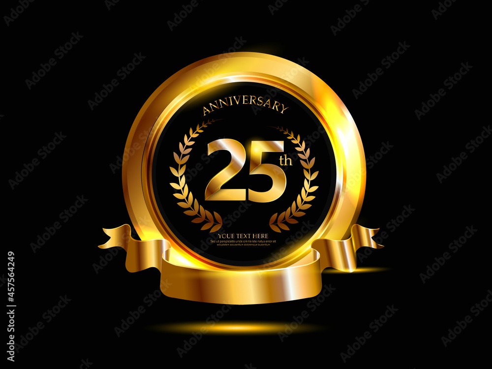 Naklejka premium Anniversary Card celebration golden ring isolated on black background