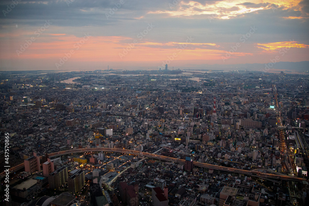 Obraz premium あべのハルカスの高層階からの大阪の景色