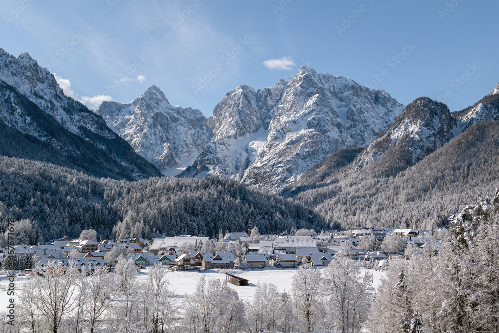 Ταπετσαρία Kranjska Gora town in Slovenia at winter with mountains in the background