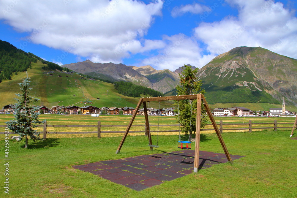 Paesaggio di Livigno, Italia, Landscape of Livigno, Italy Paesaggio di Livigno, Italia, Landscape of Livigno, Italy