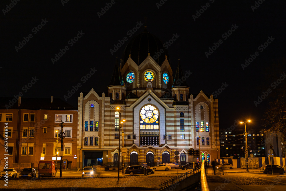 Naklejka premium KALININGRAD, RUSSIA - MARCH 12, 2021: New Liberal Synagogue in Kaliningrad at night.