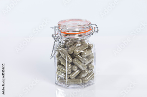 Capsules with powder moringa - Moringa oleifera