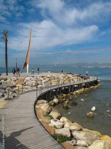 Mirador al final del paseo marítimo de Salou, Tarragona, Catalunya.