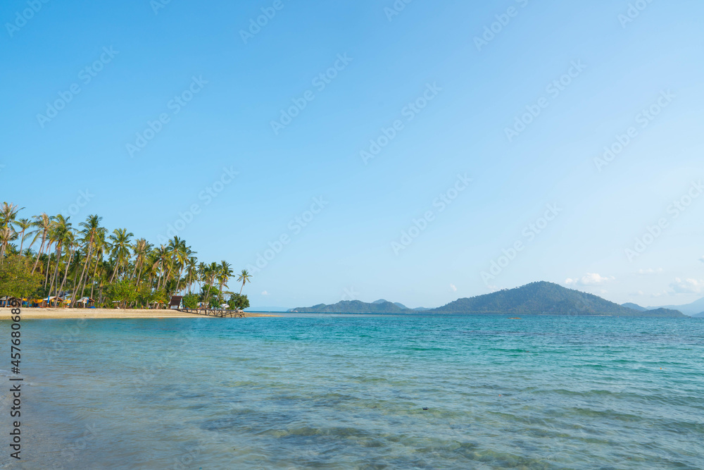 Fototapeta premium beach with turquoise water