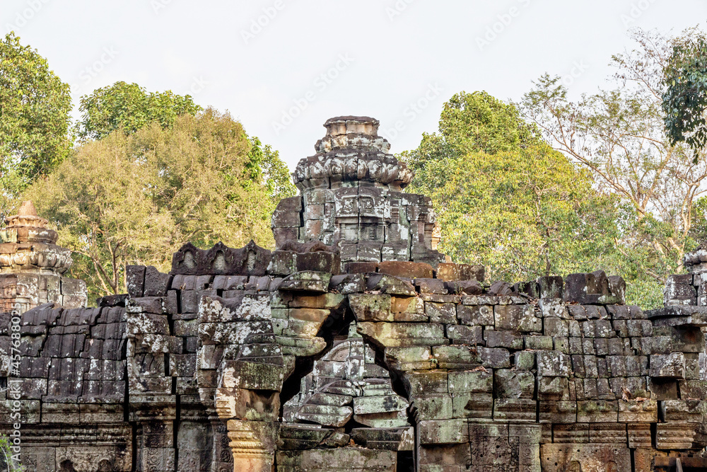 Fototapeta premium old ruins of Ta Som temple at Angkor Wat