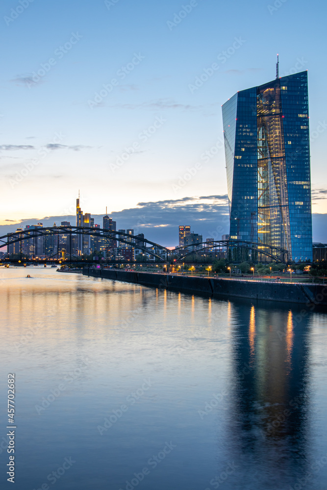 Naklejka premium Frankfurt Skyline and ECB Tower at blue hour 2