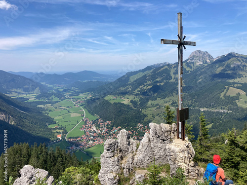 Fototapeta Naklejka Na Ścianę i Meble -  Gipfelkreuz Vogelsang Oberes Sudelfeld bei Bayrischzell