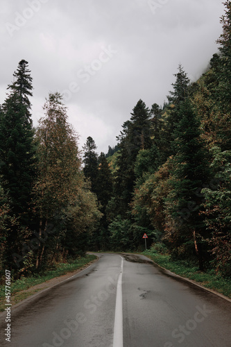road in the mountains © Ilya Postnikov