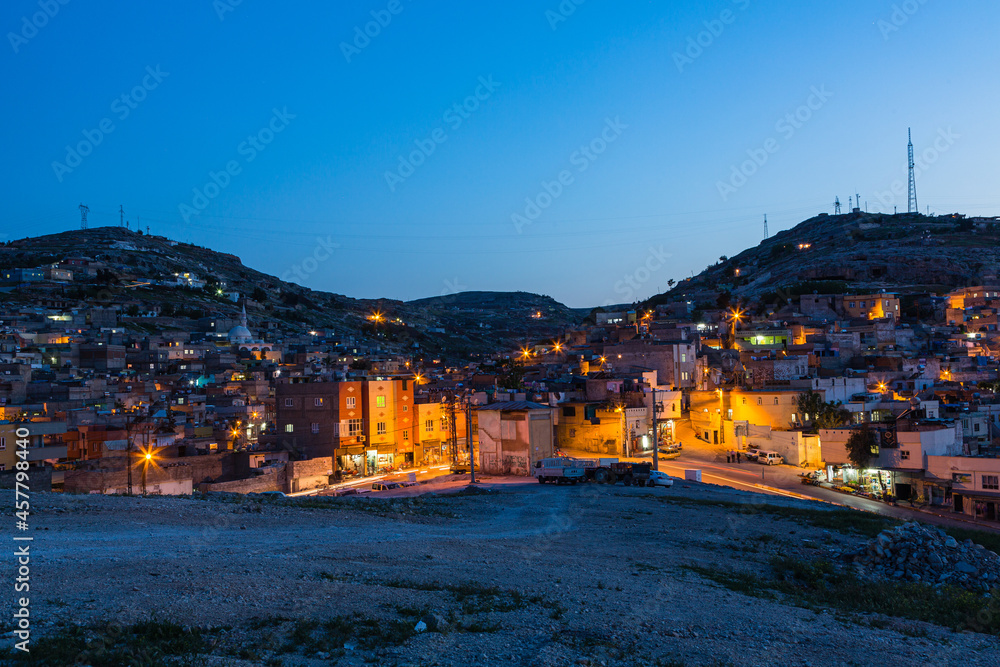 トルコ　シャンルウルファの丘から見える旧市街の夜景