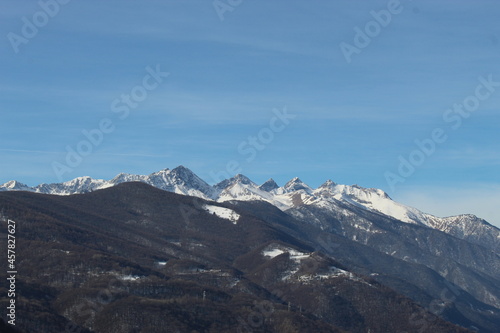 mountains in the snow © Girlane