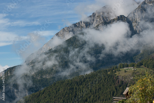 catena montuosa del brenta in estate